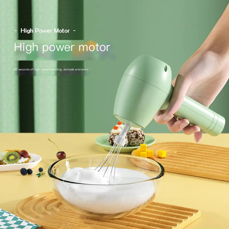 Elektrischer Handmixer mit Schneebesen